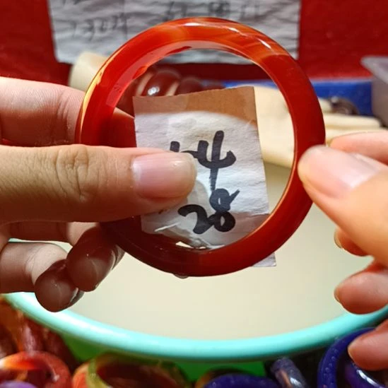 玛瑙/玉髓手镯未镶嵌