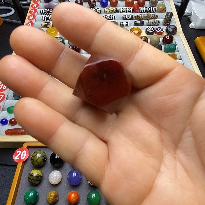 飘***狼玛瑙/玉髓未镶嵌颈饰
