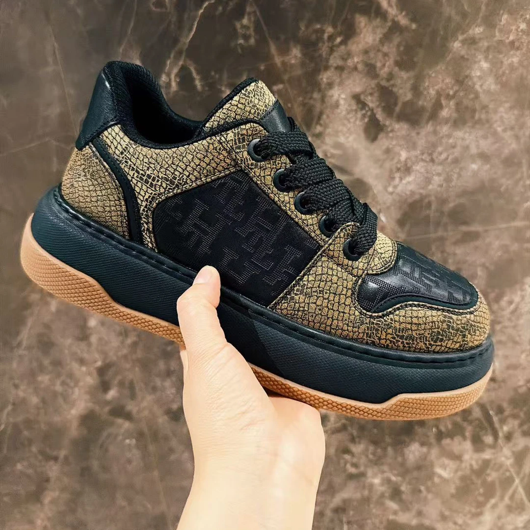 HUILETU【黑金总裁】冬季男鞋时尚休闲百搭舒适低帮厚底拼色花板鞋