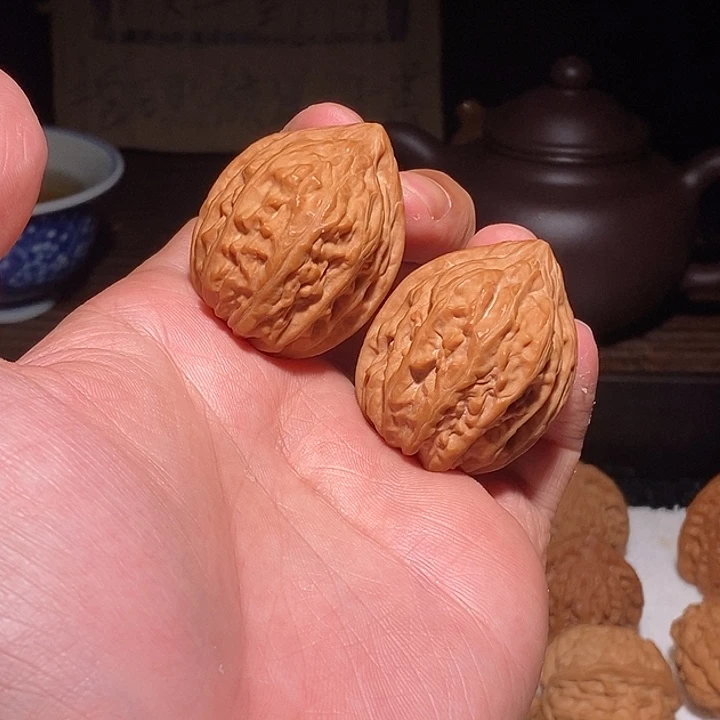 文玩核桃手把件鸭嘴