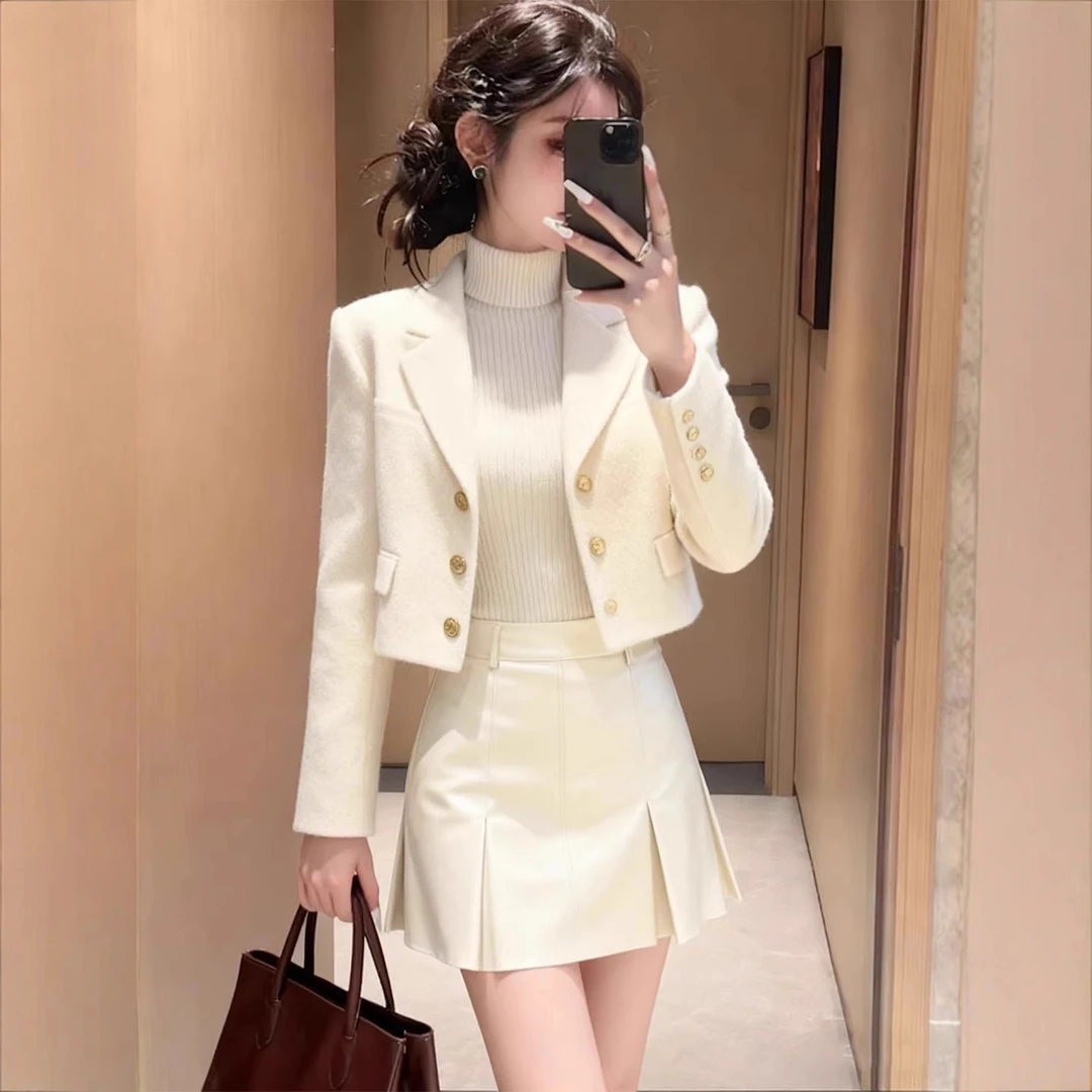 2025新款小香风白色西装领短外套双排扣高级感巨好看气质时尚上衣