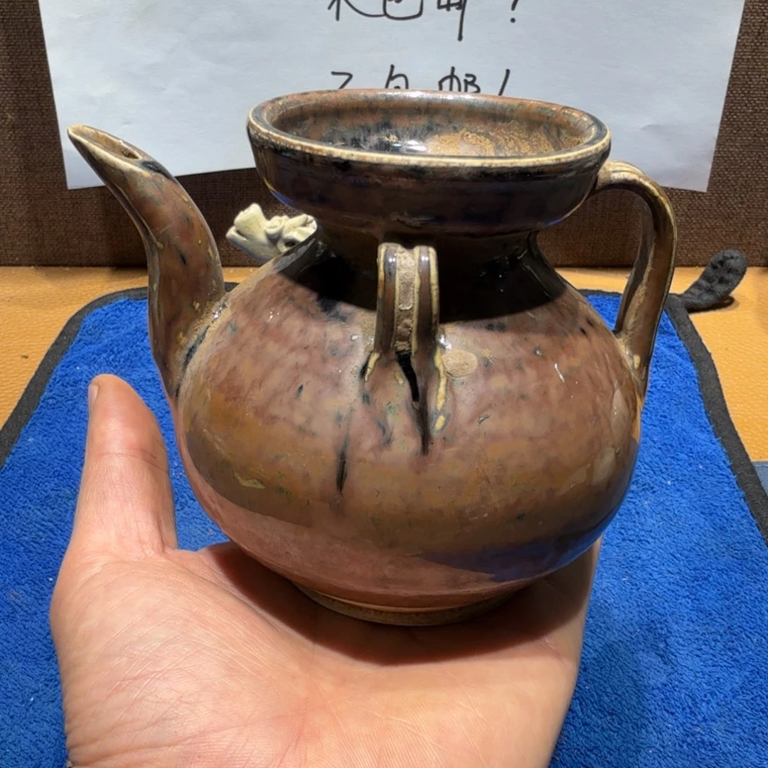 陶其他漂亮的小瓷瓶子