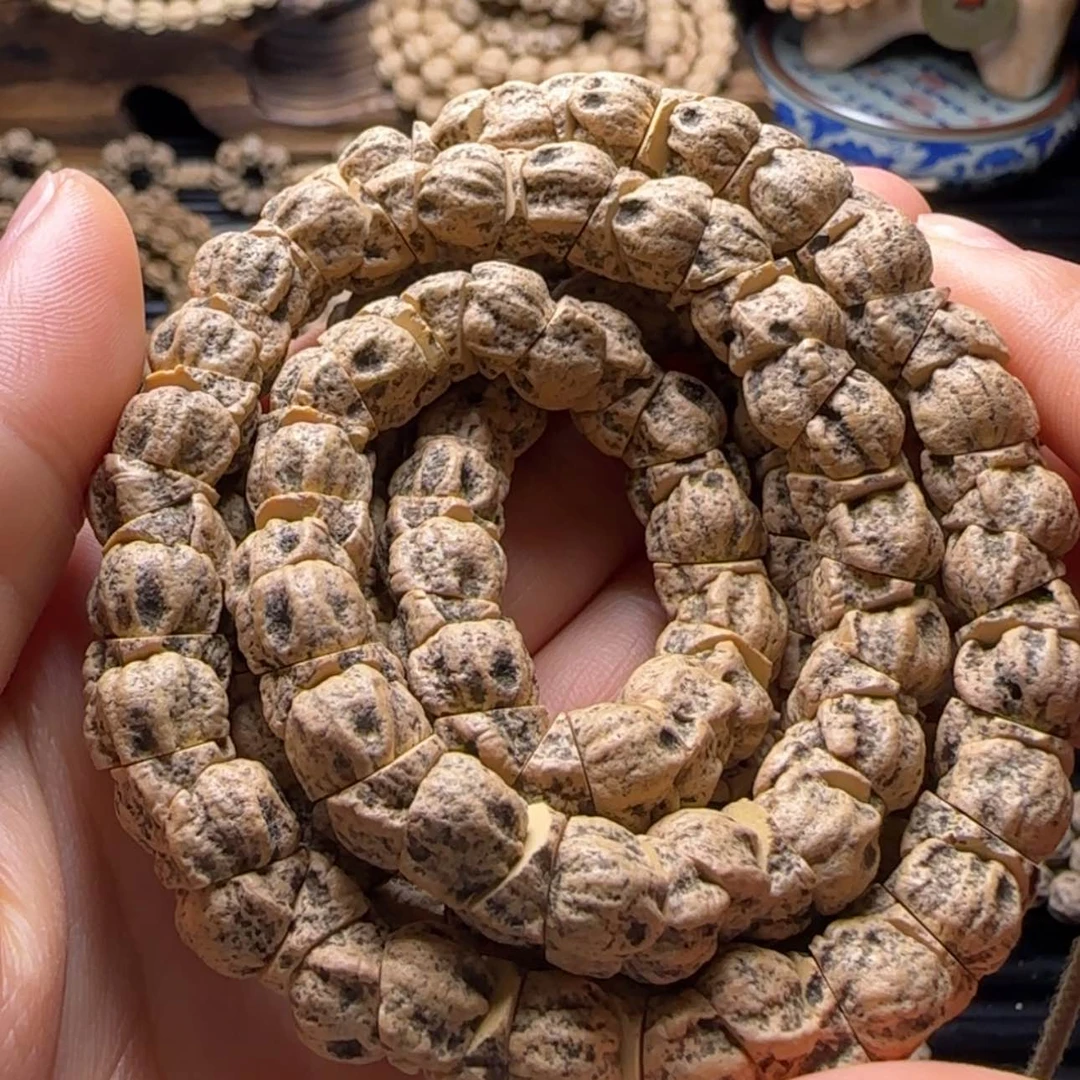 【闪购商品】吊坠柏香籽/百香籽摩**机