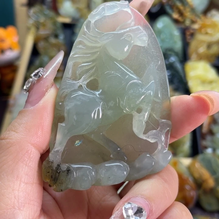 蛇纹石玉颈饰未镶嵌