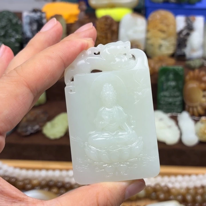 颈饰未镶嵌和田玉