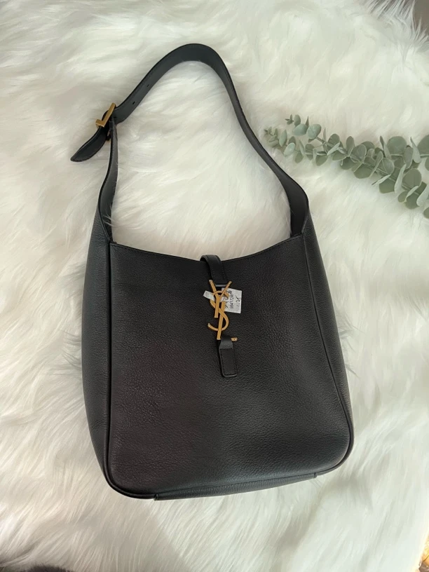 99新 YSL/圣罗兰 时尚字母徽标单肩斜挎女包简约设计