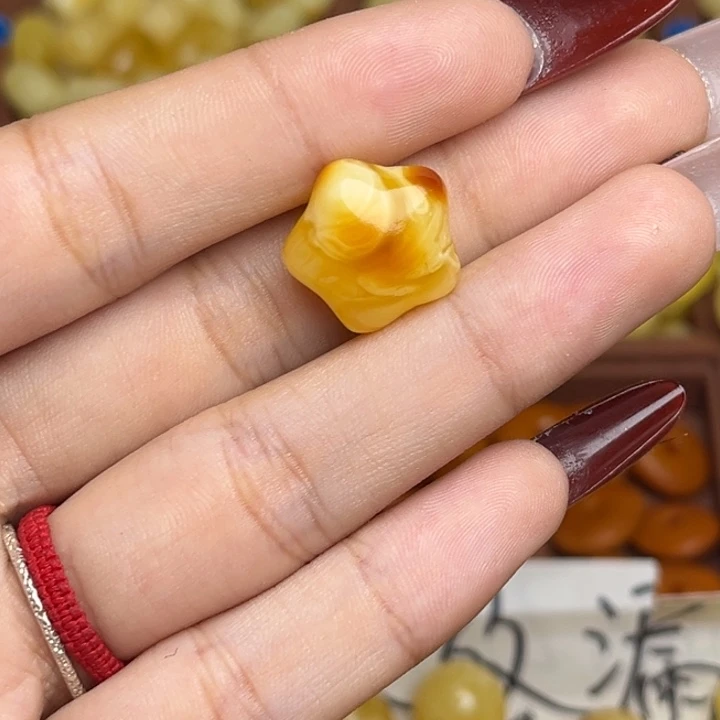 蜜蜡未镶嵌珠宝奇石鸡油黄满蜡妖花五角星