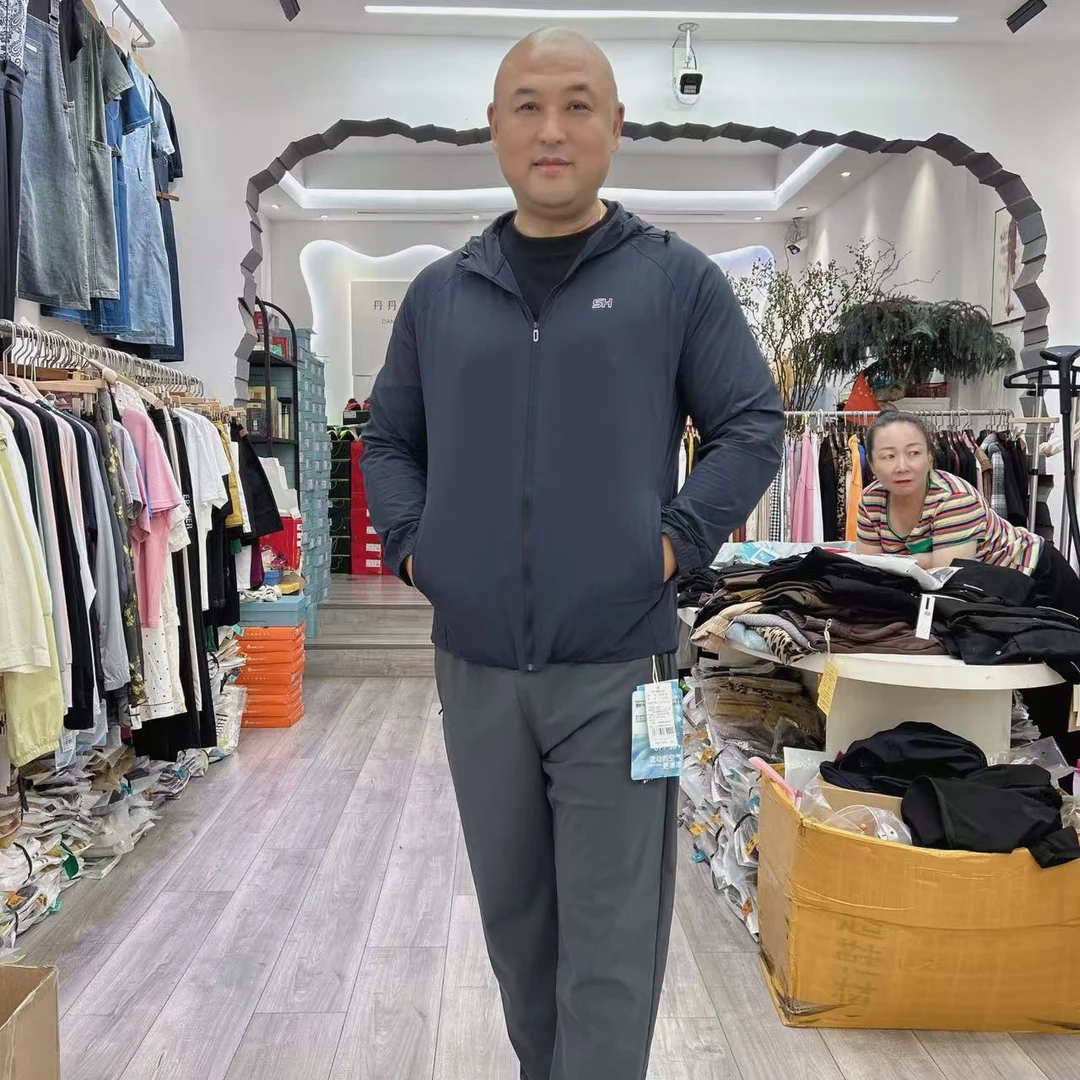 防紫外线男时尚夏季薄款色块男士软壳夹克连帽速干