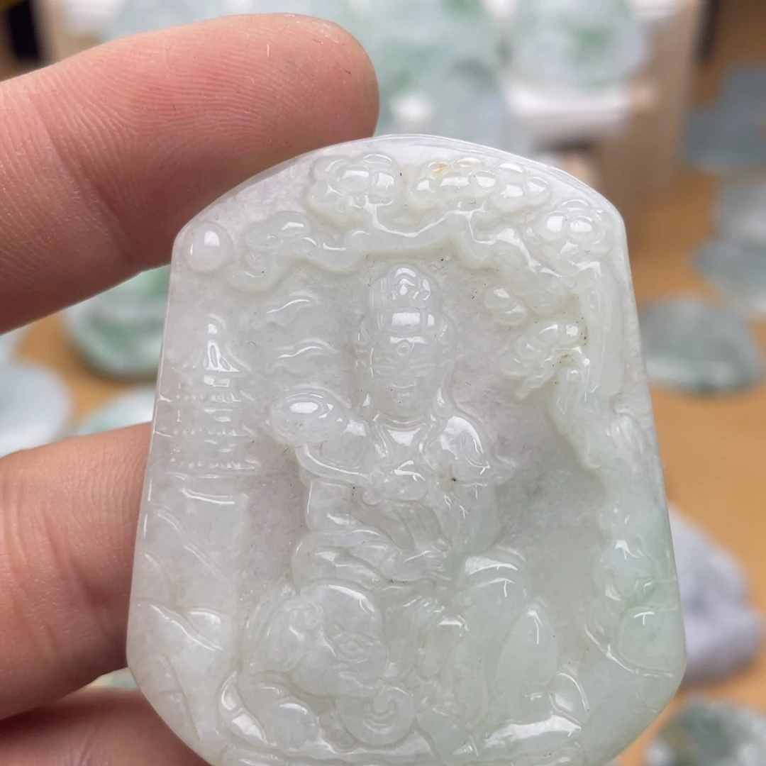 翡翠未镶嵌颈饰普贤