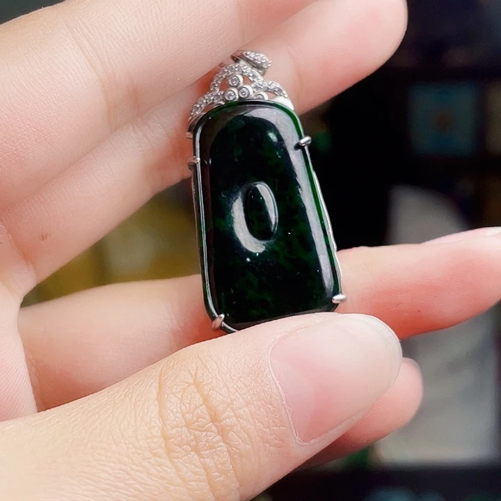 翡翠银S925镶嵌颈饰多样性