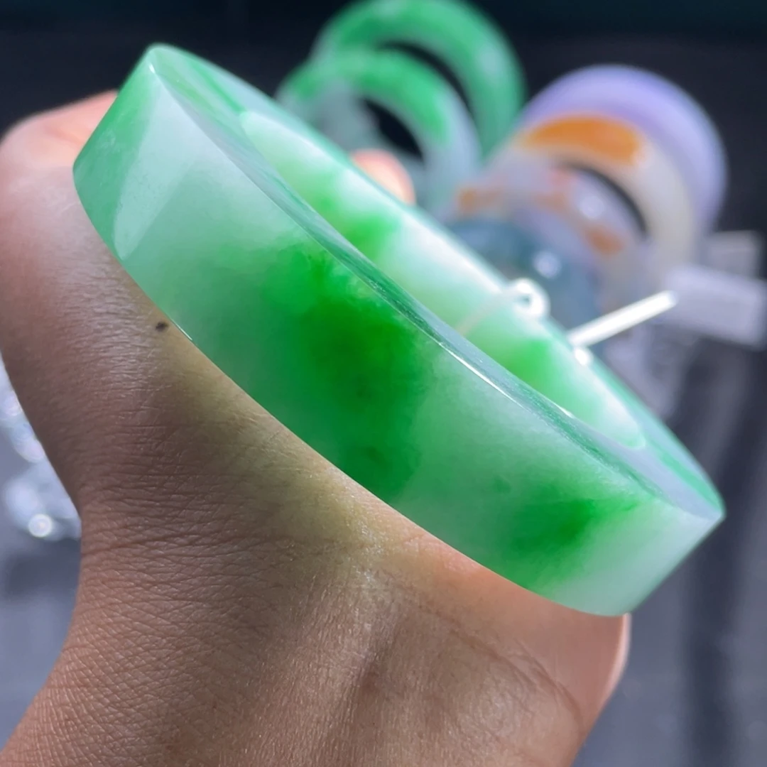 定制翡翠未镶嵌正圈