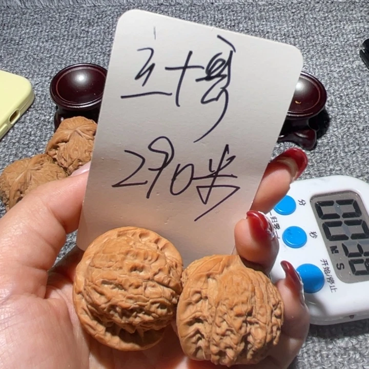 立***哥吊坠文玩核桃学麒麟