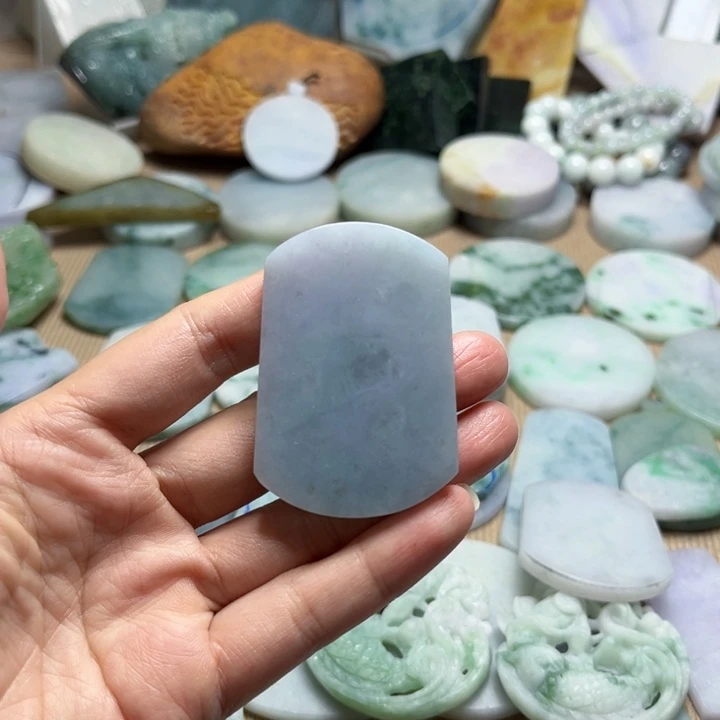 古***胡定制翡翠未镶嵌A货