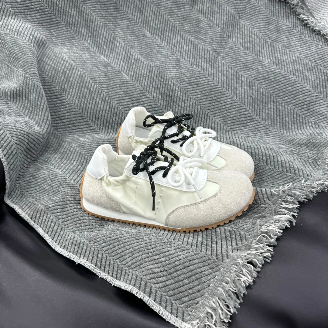 A881米色芭蕾德训鞋女款2025新款黄色平底轻便百搭复古运动休闲鞋