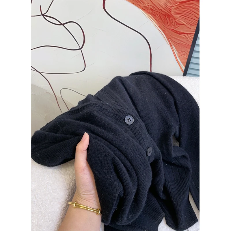 温柔风针织开衫女简约v领纯色时尚毛衣 KS601黑色