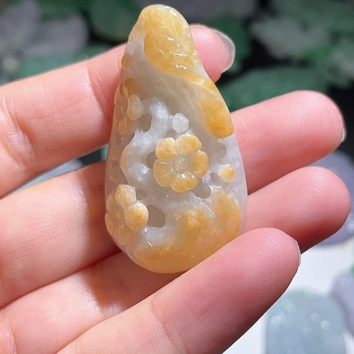 颈饰未镶嵌翡翠天