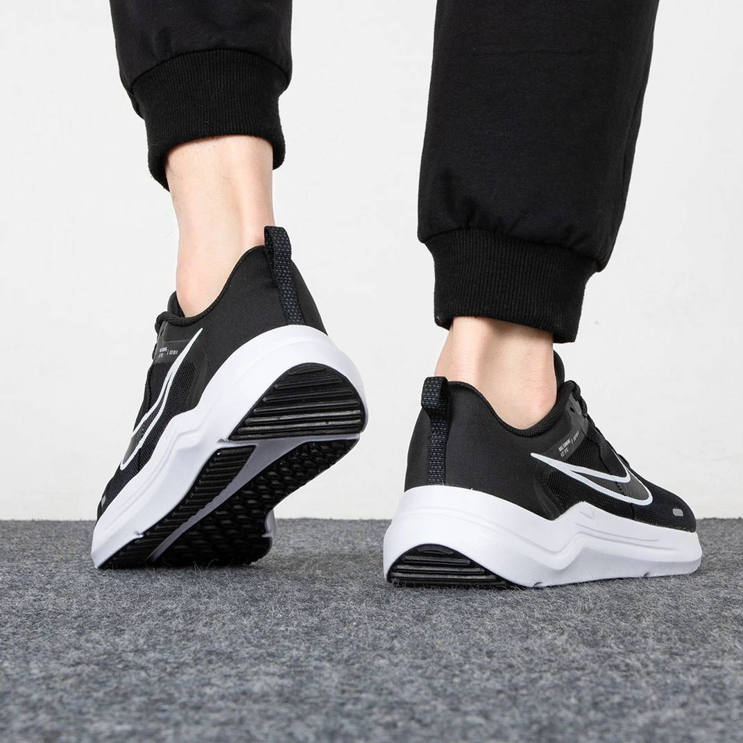 Nike耐克正品男鞋子春季新款运动鞋减震透气爆休闲款跑步鞋DD9293