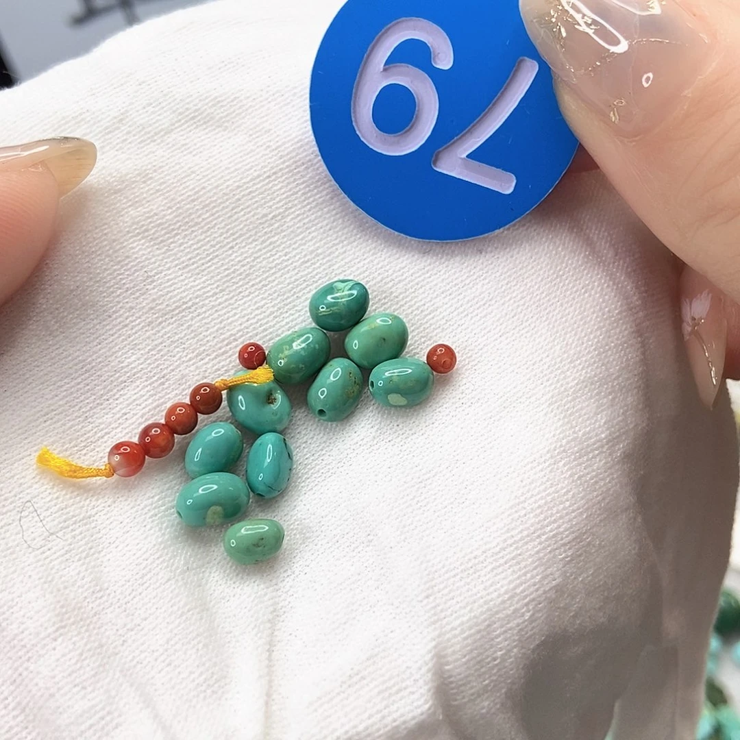 南红玛瑙未镶嵌珠宝奇石