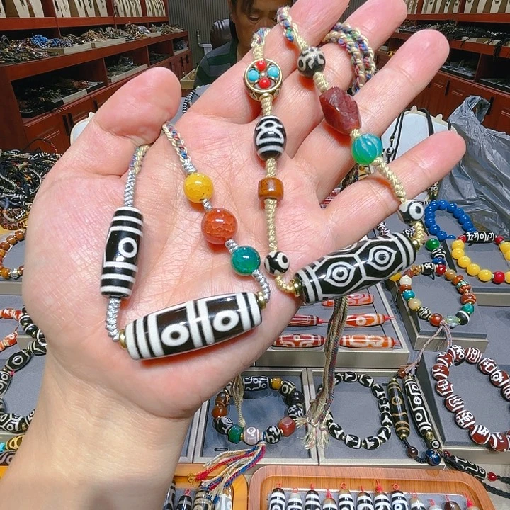 未镶嵌玛瑙/玉髓珠宝奇石