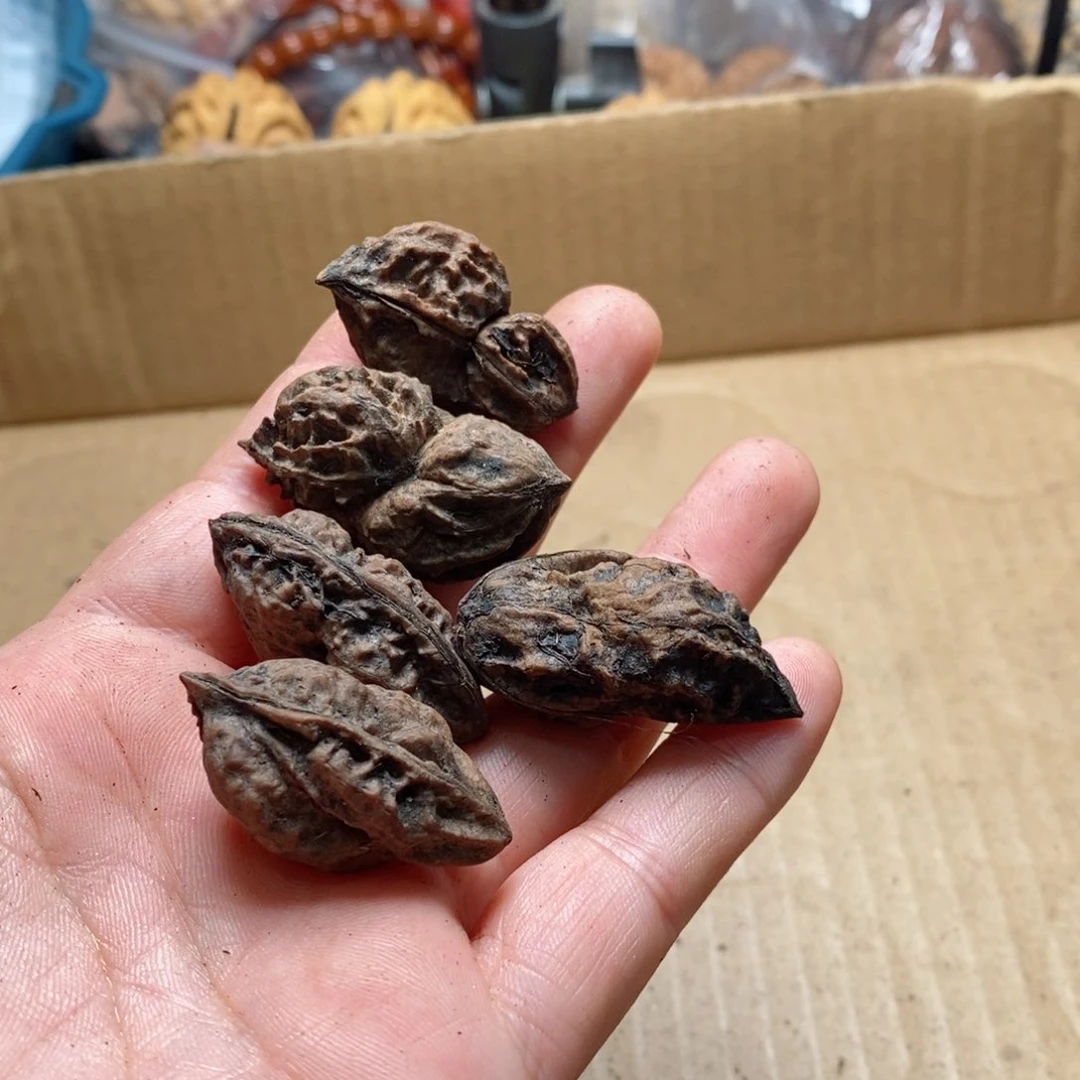 文玩核桃吊坠国**张核桃23