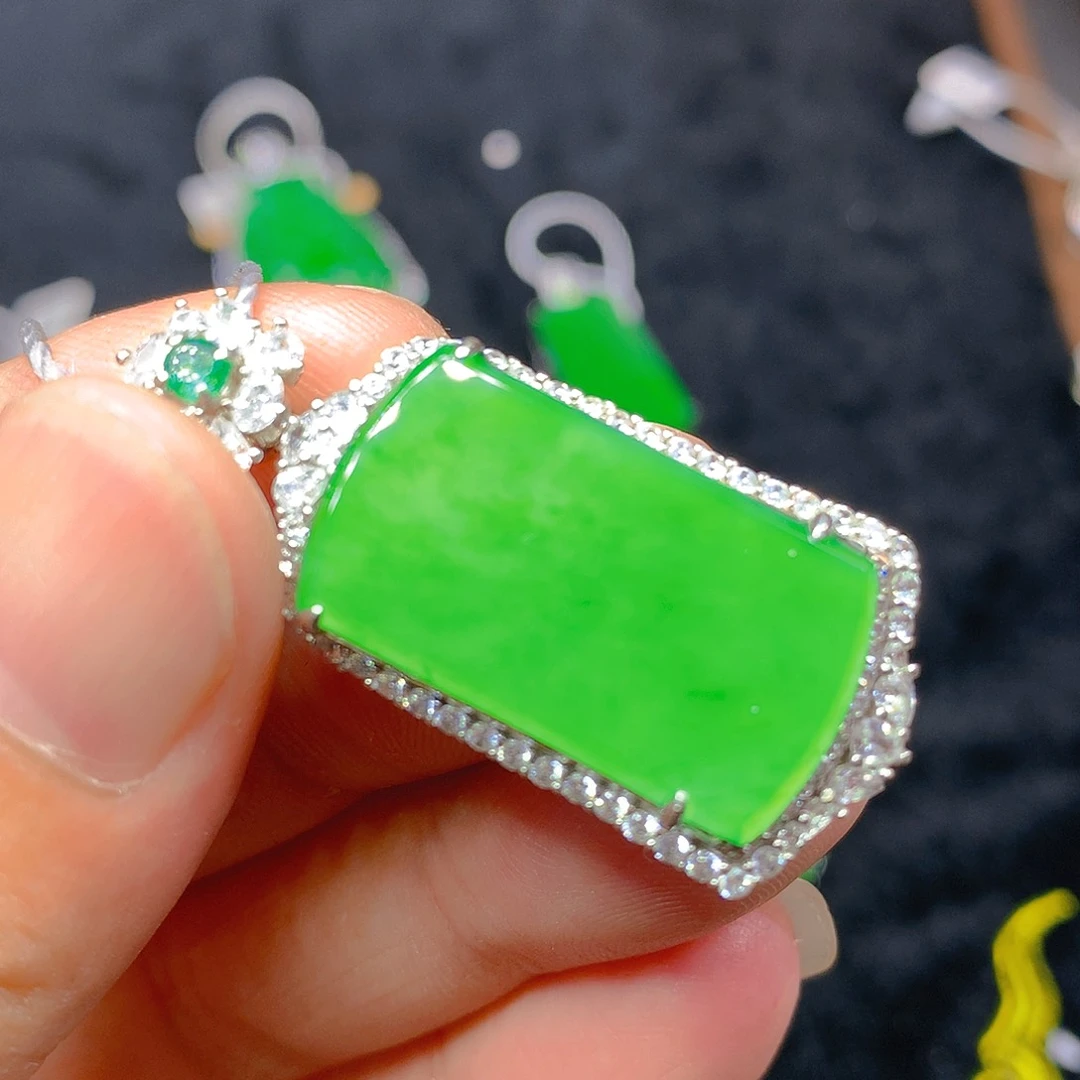 翡翠银S925镶嵌颈饰我