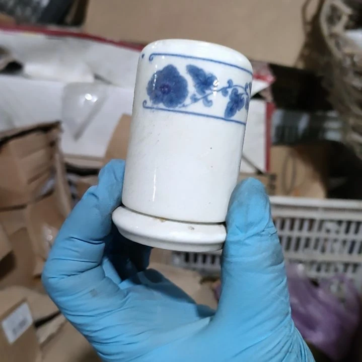 摆件陶瓷盘子碗啥都有