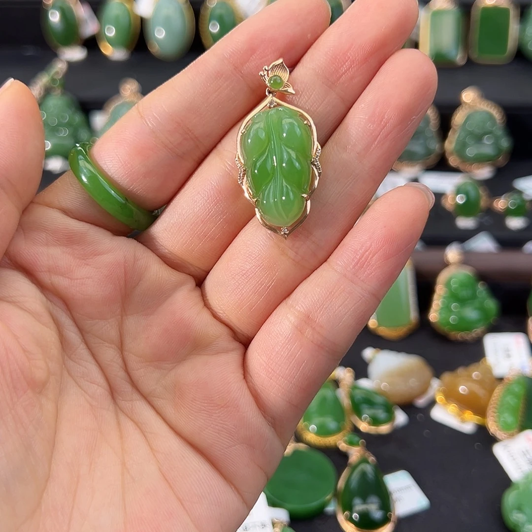 和田玉18K金镶嵌吊坠(不含链)