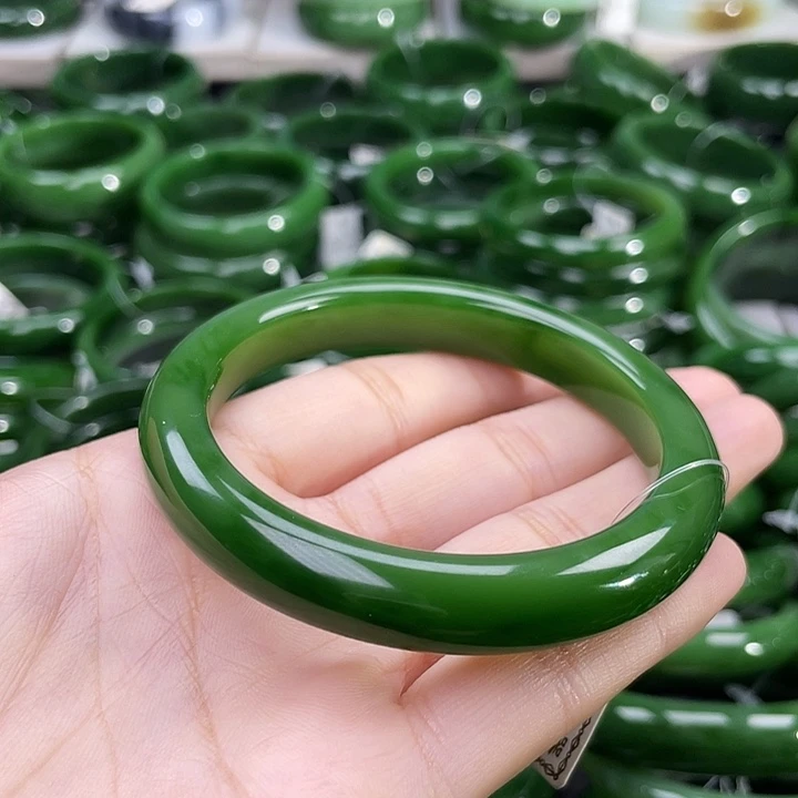 未镶嵌手镯和田玉（碧玉）