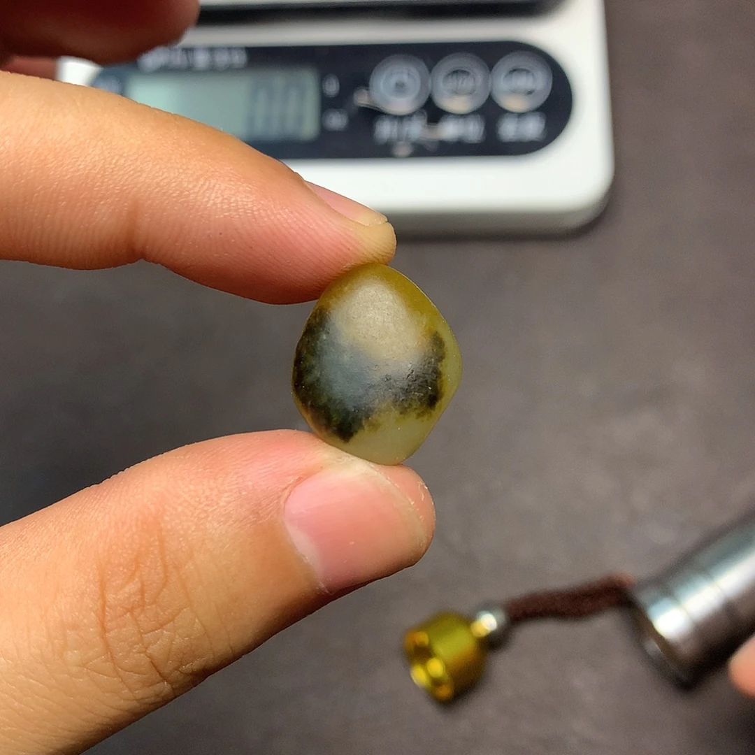 和田玉（糖玉）未镶嵌挂件