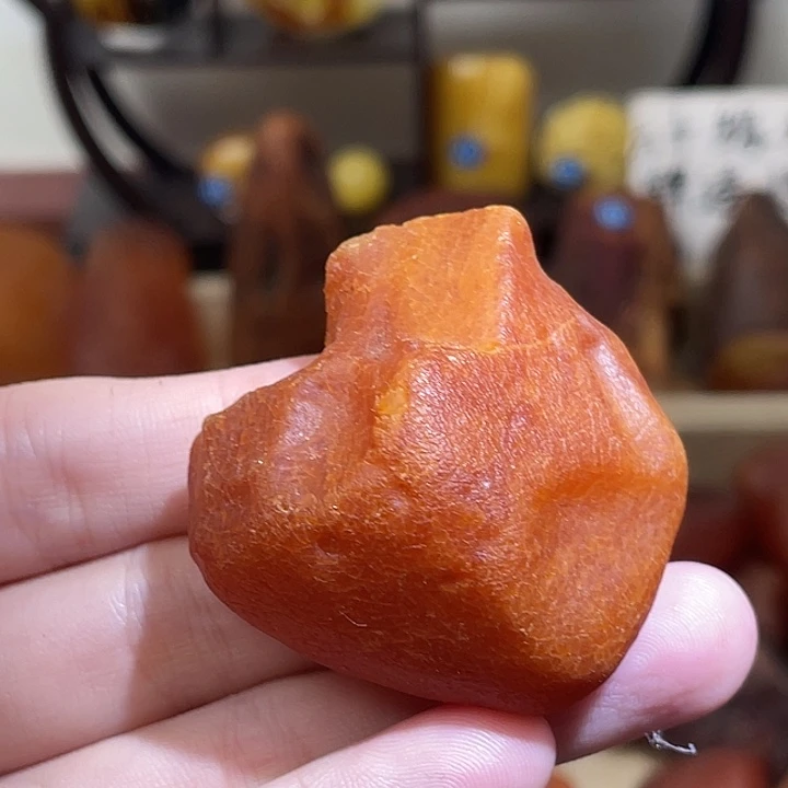 琥珀未镶嵌珠宝奇石吊坠