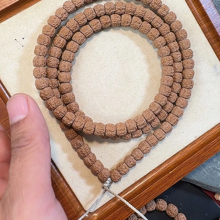 杠***开吊坠柏香籽/百香籽9+藏式一代龙108