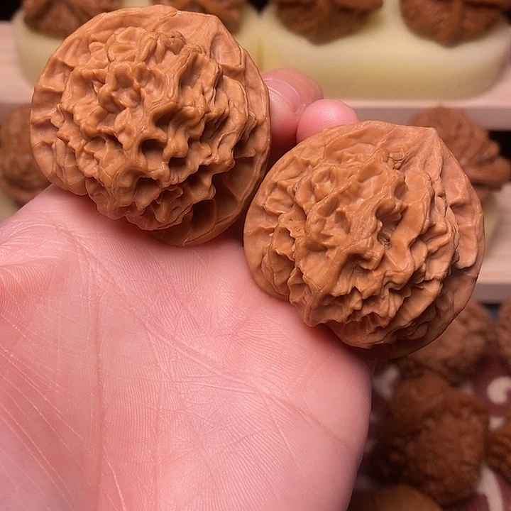 文玩核桃吊坠43秦岭