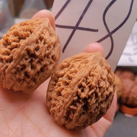 吊坠桃核36全品大蒜52克