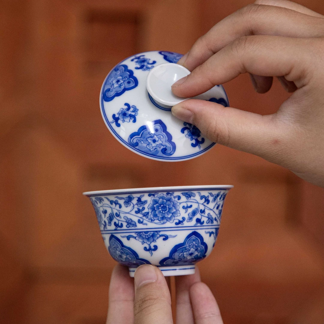 QQX0171青樵轩-缠枝莲盖碗