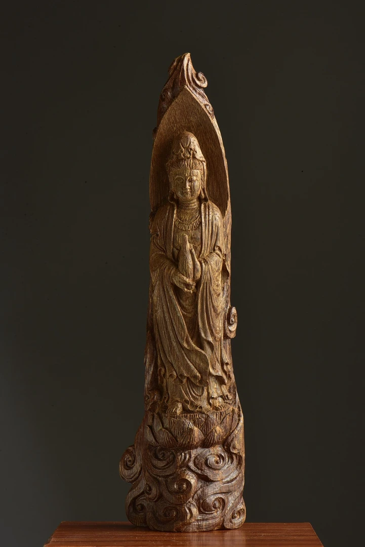 顺化红土沉香雕刻摆件38克观音