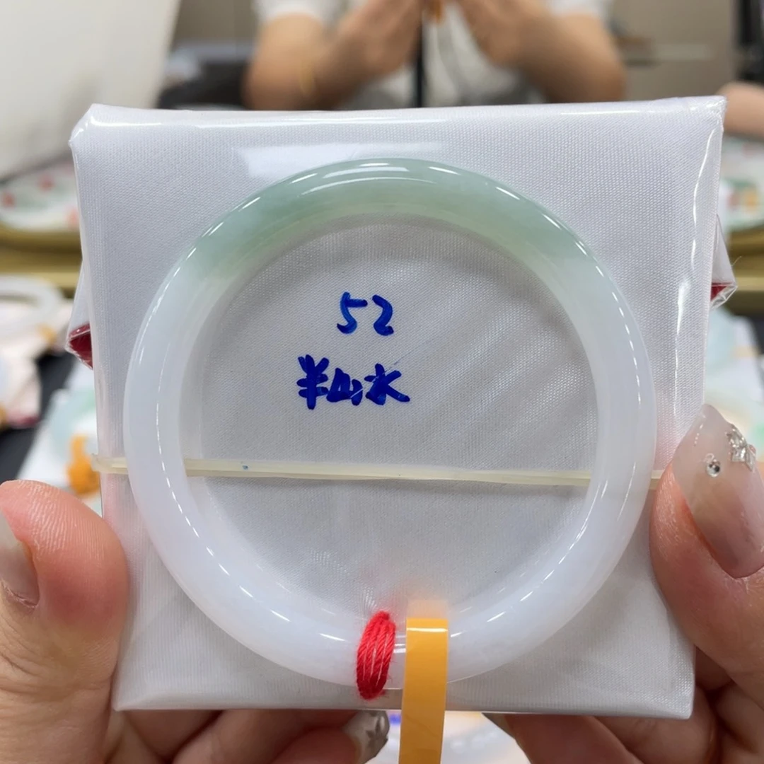 未镶嵌手镯翡翠翡翠