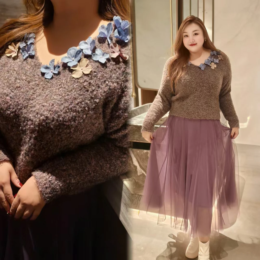 【花洛丽枒】钻石家大码轻奢紫色系立体花朵毛衫毛衣 DMS2438
