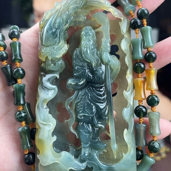 未镶嵌蛇纹石玉颈饰