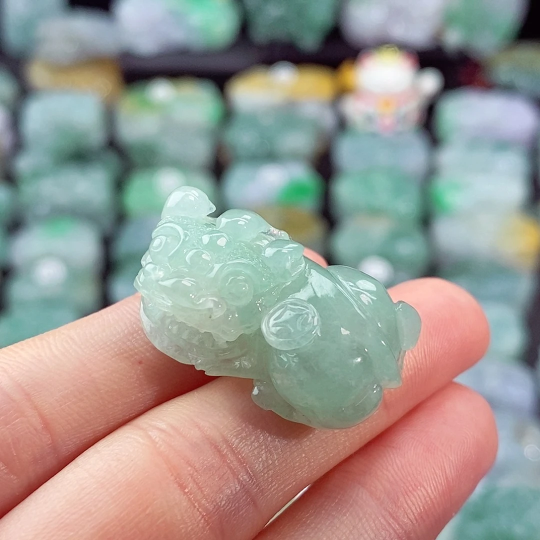 颈饰未镶嵌翡翠天然