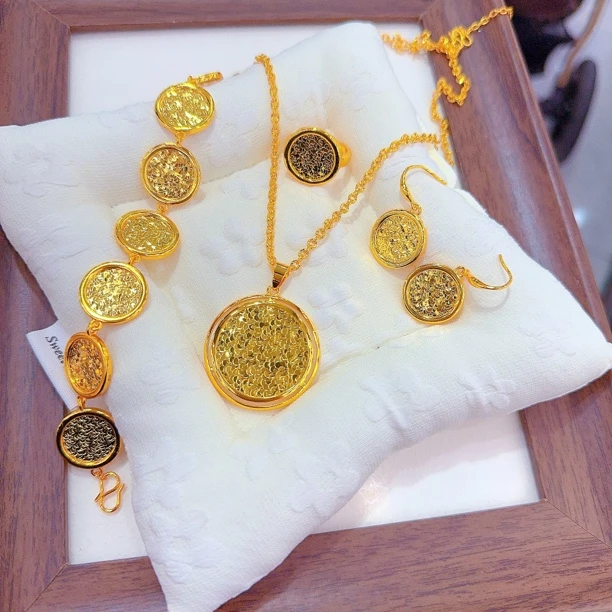 钛钢亚克力项链 爱纳扎尔0529022不易掉色时尚百搭新款手工两件套