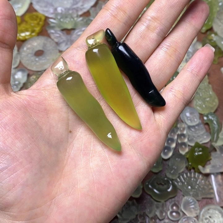 蛇纹石玉未镶嵌项链