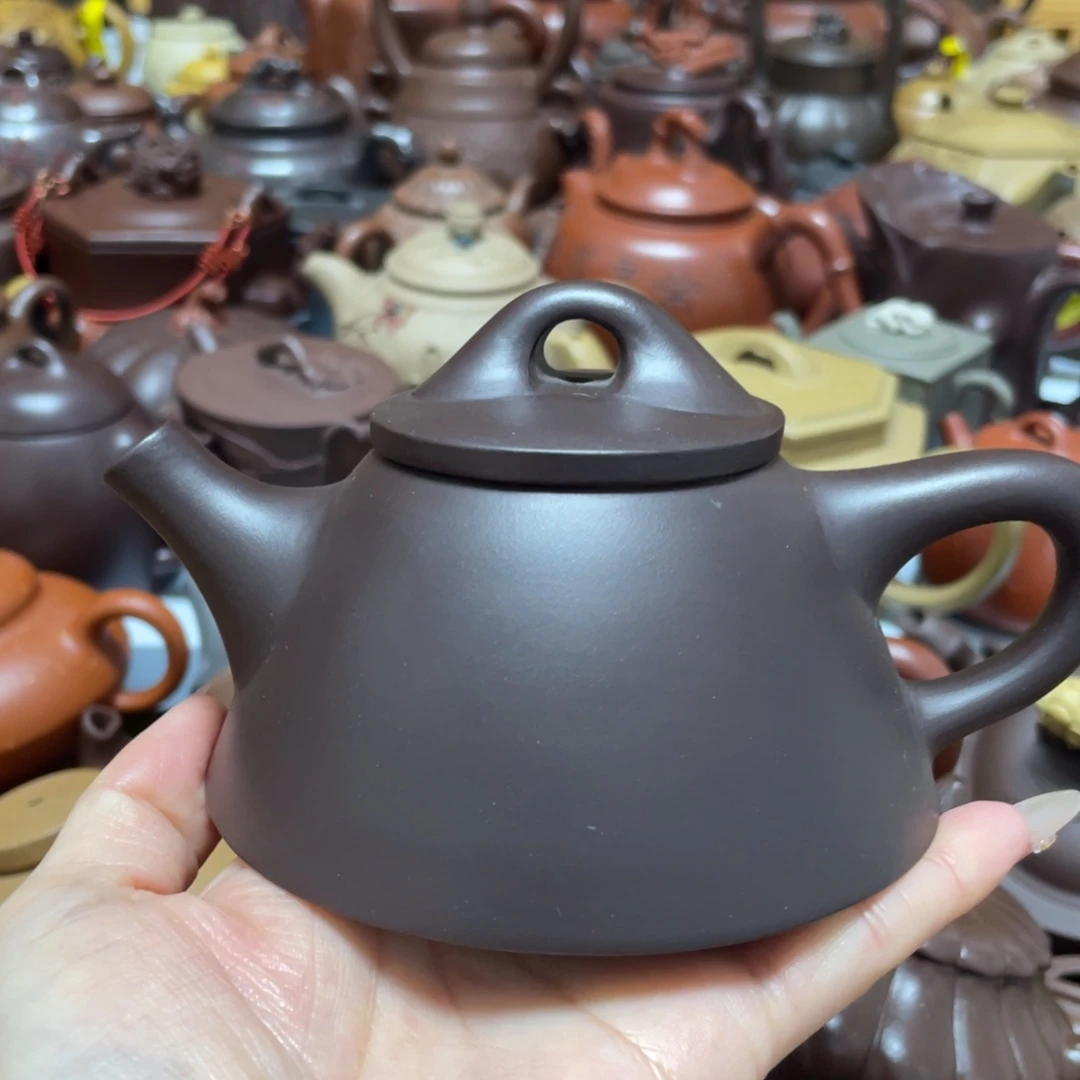 底槽青茶壶紫砂艺术作品