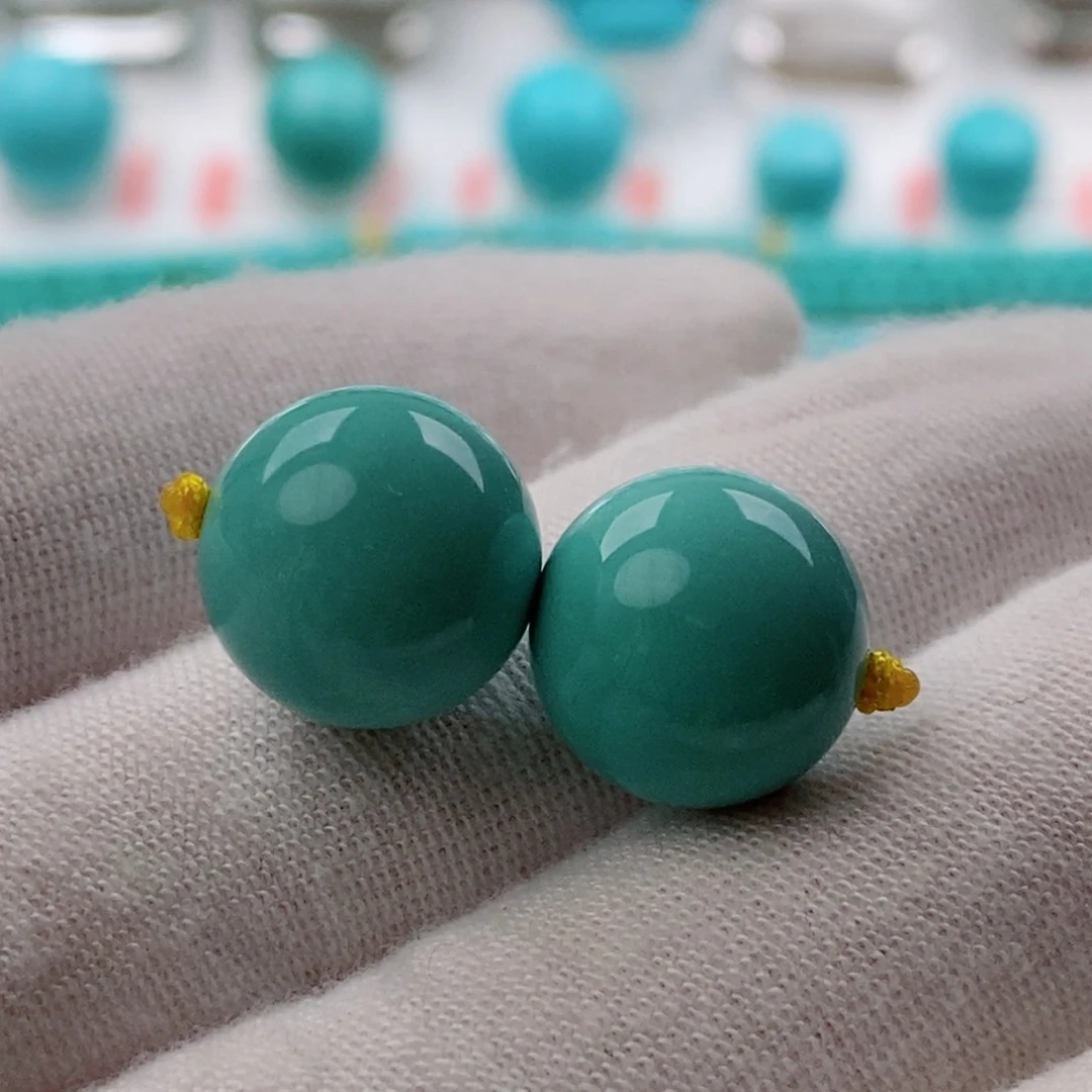 绿松石配饰未镶嵌