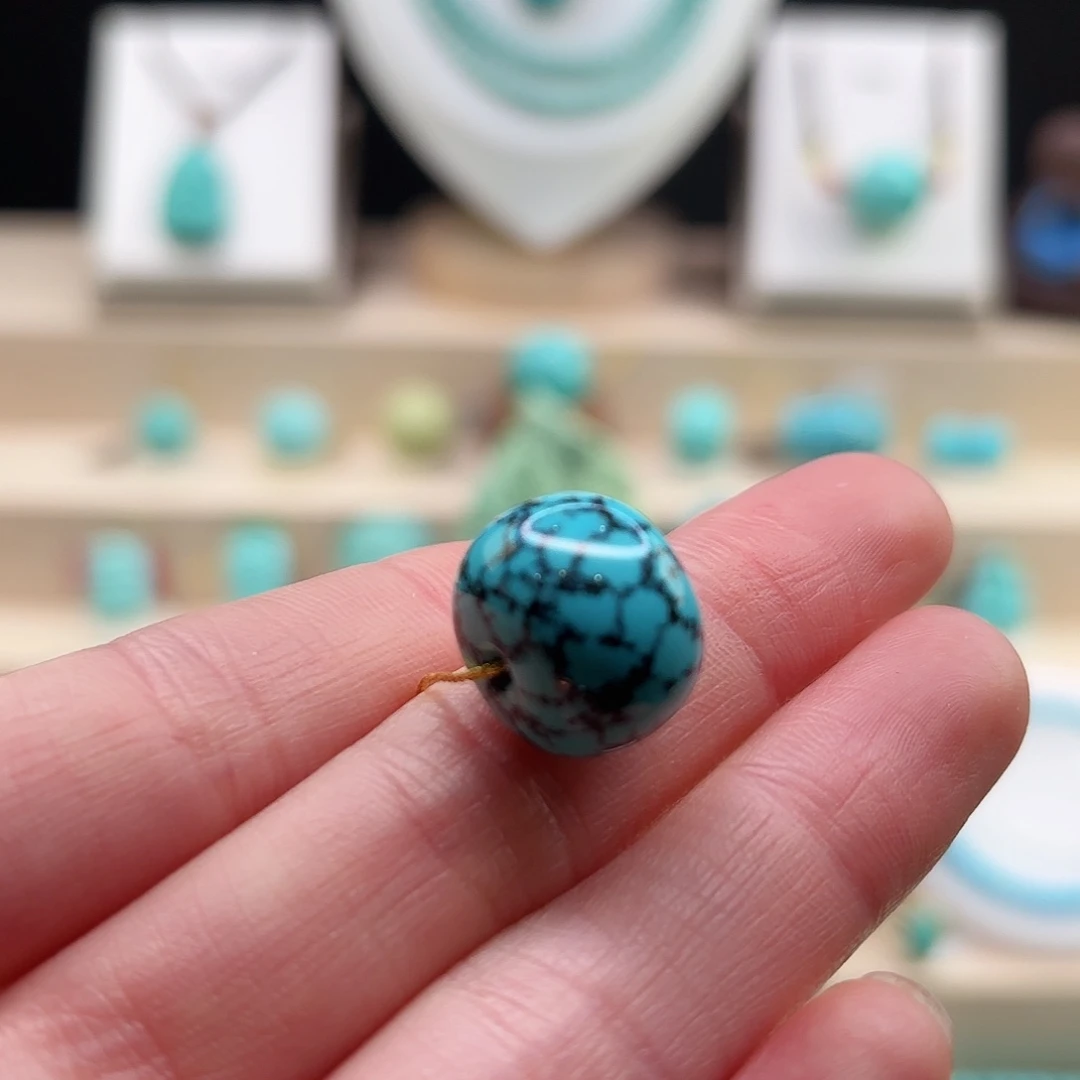 绿松石配饰未镶嵌