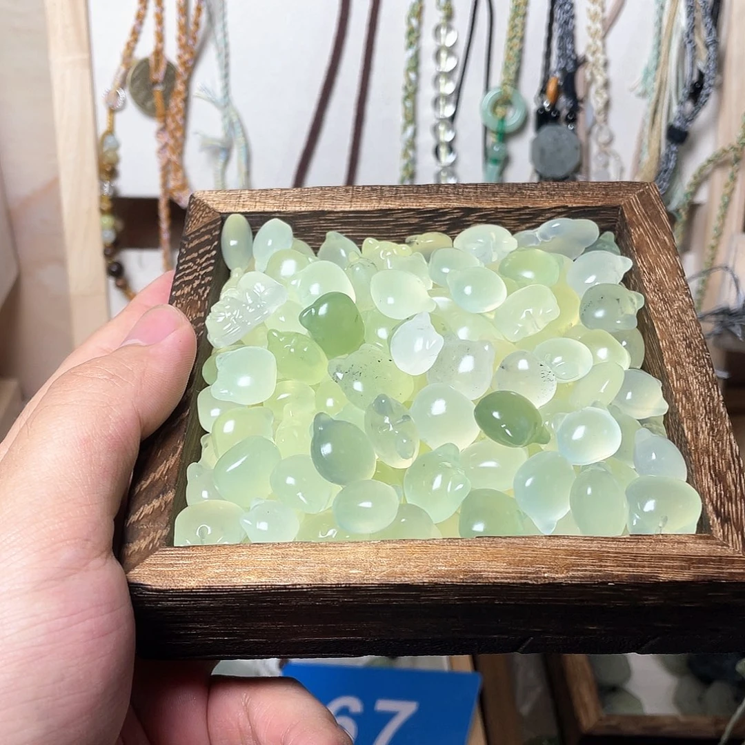 蛇纹石玉合金颈饰
