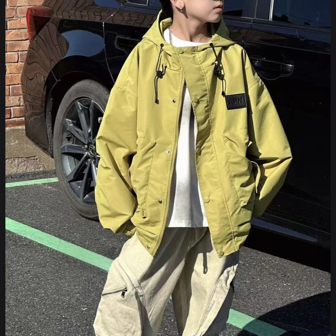 2025春季儿童男童时尚潮款宽松洋气冲锋衣【发财绿】