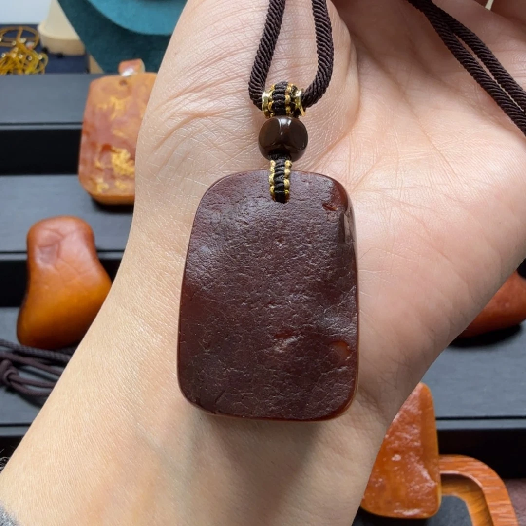 琥珀吊坠(赠链)未镶嵌