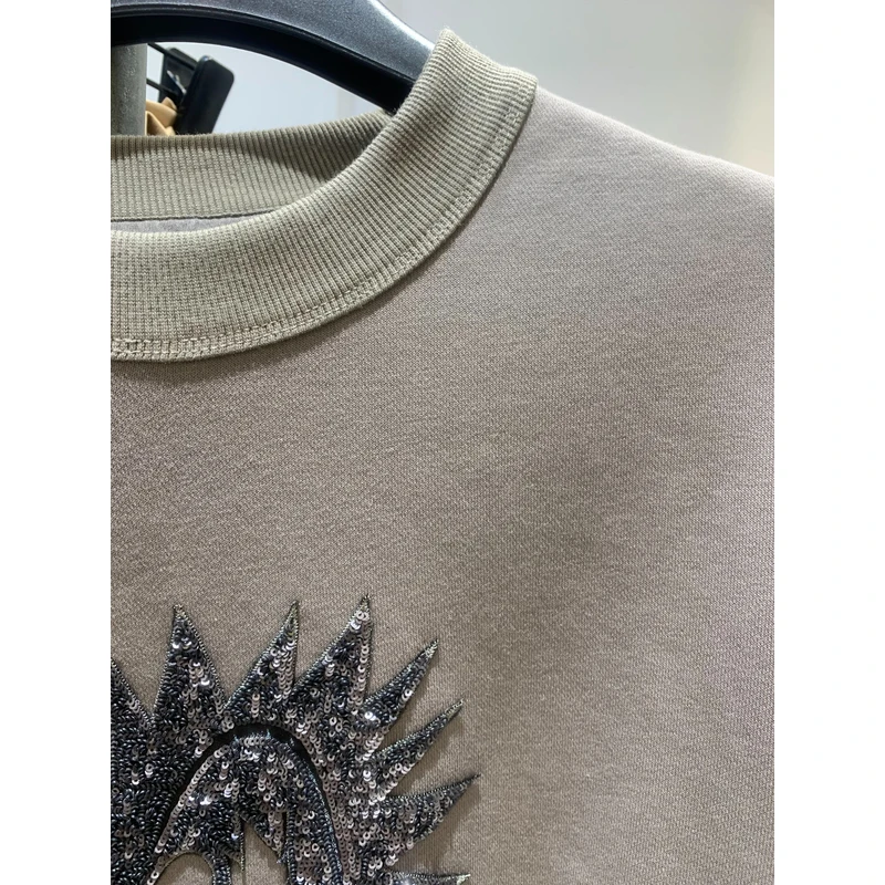 [轻奢]  时尚女春秋休闲洋气小猫图案亮片卫衣  ZK089