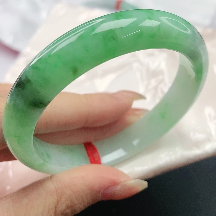 未镶嵌手镯翡翠，315