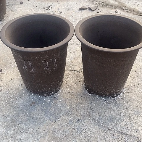 中国宜兴紫砂花盆，